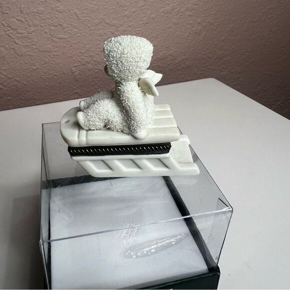 3/$20 Snowbabies Hold on Tight Hinged Box - Picture 8 of 13